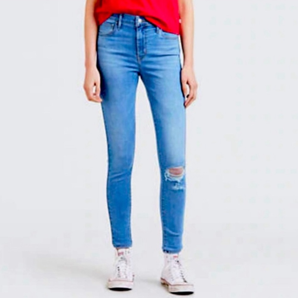 Levi’s 720 High-Rise Super Skinny Jeans
